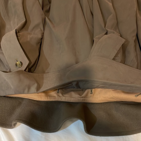 . Burberry Mens Trench coat size 44R AUTHENTIC - Picture 8 of 16